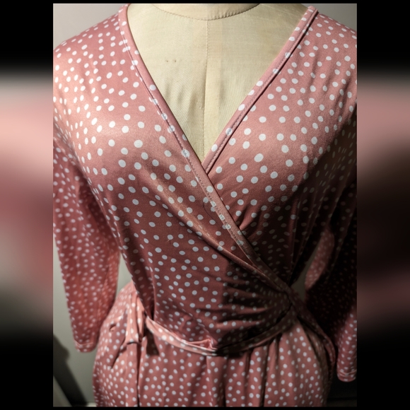 Pink polka dot wrap dress - size XL BN - Picture 3 of 3